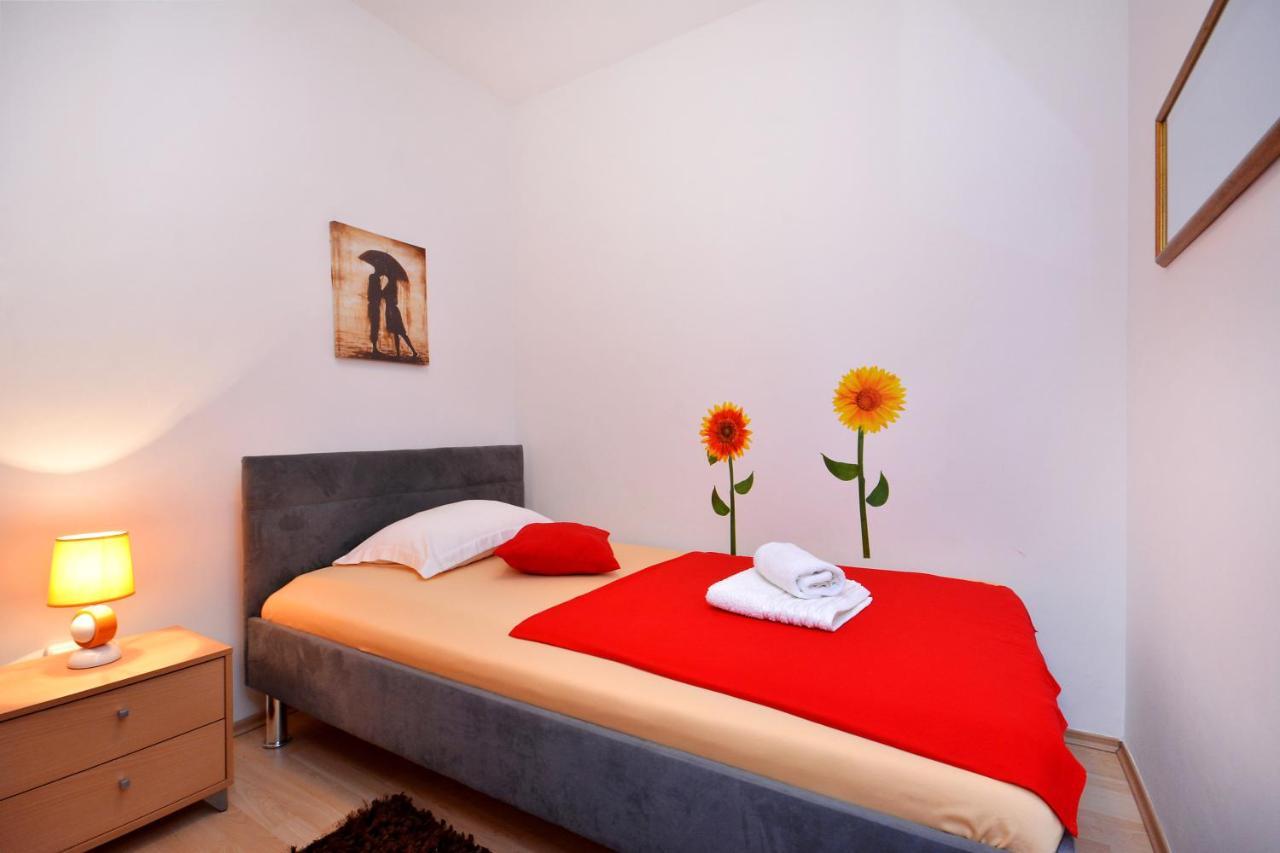 Apartment Dijana 3 Split Bagian luar foto