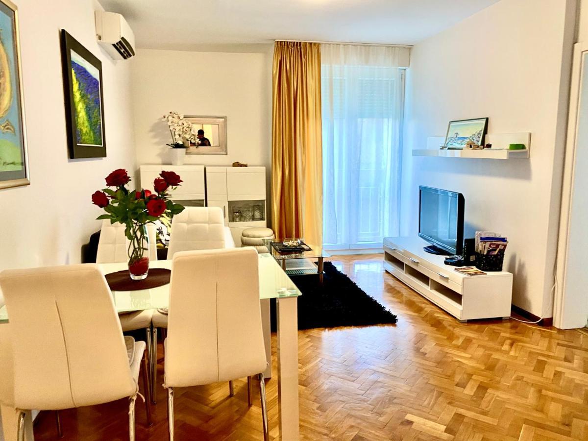Apartment Dijana 3 Split Bagian luar foto
