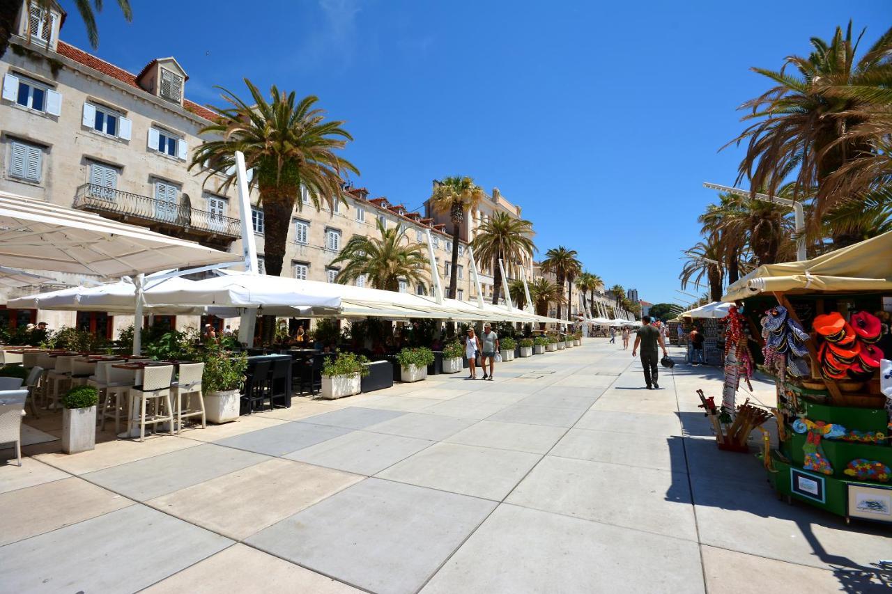Apartment Dijana 3 Split Bagian luar foto